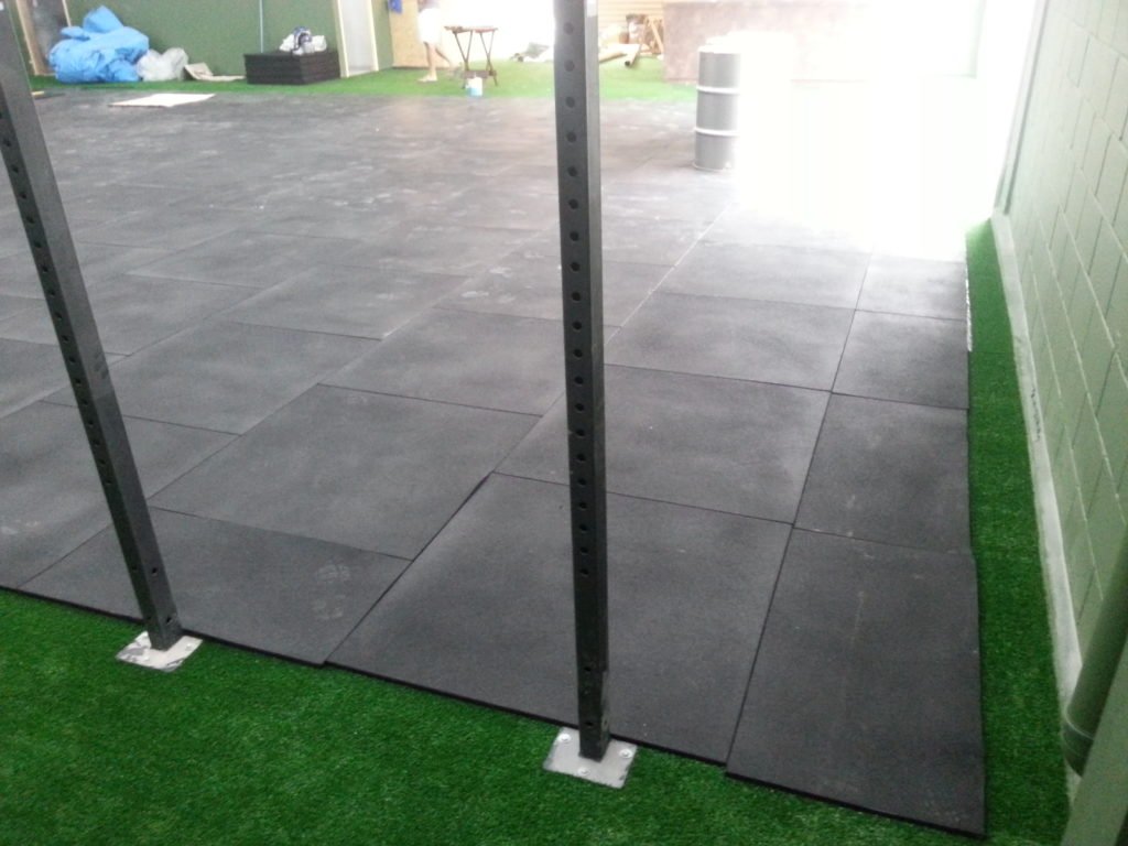 Piso de Borracha preto para Crossfit - Mundo Grama
