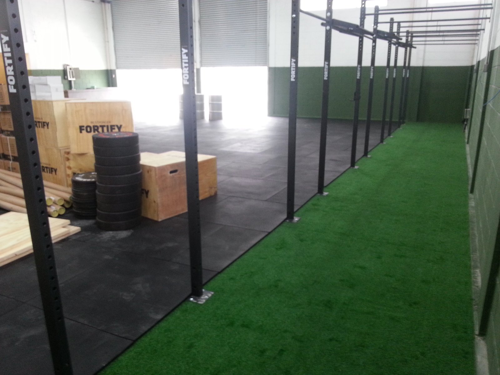 Piso de Borracha preto para Crossfit - Mundo Grama